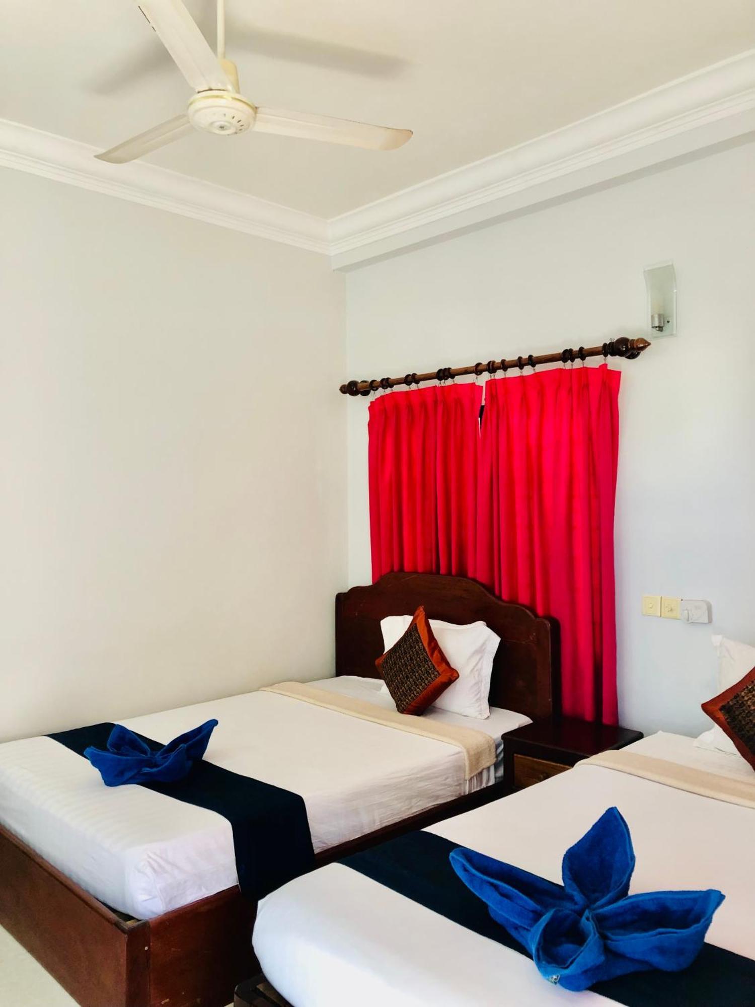 Golden Papaya Guesthouse Сием Реап Екстериор снимка